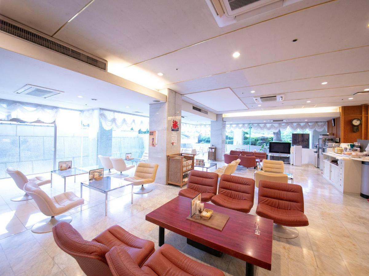 Iwakuni Kokusai Kanko Hotel Bagian luar foto