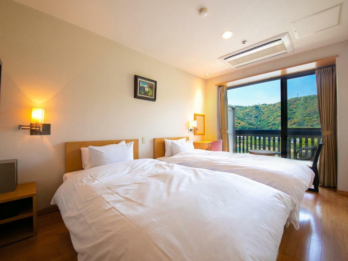 Iwakuni Kokusai Kanko Hotel Bagian luar foto