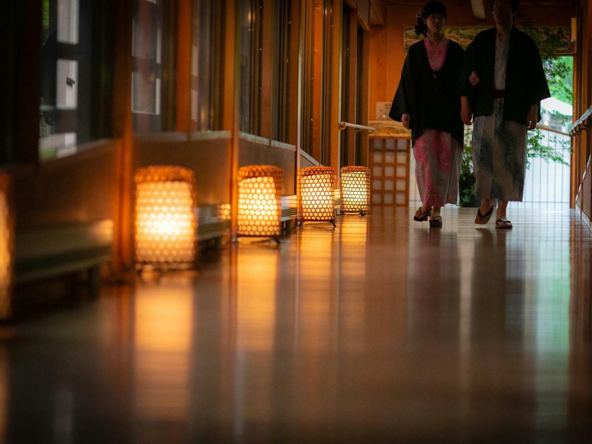 Iwakuni Kokusai Kanko Hotel Bagian luar foto