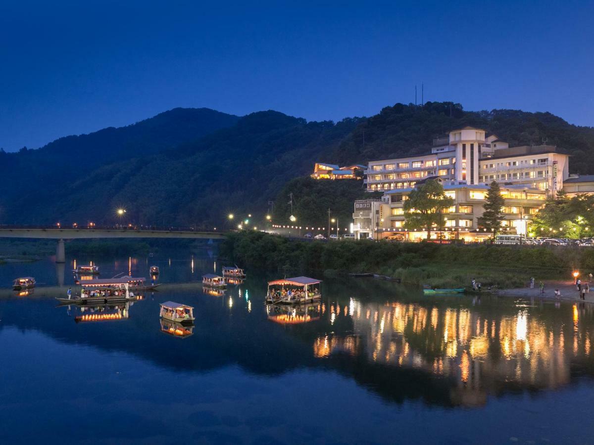 Iwakuni Kokusai Kanko Hotel Bagian luar foto
