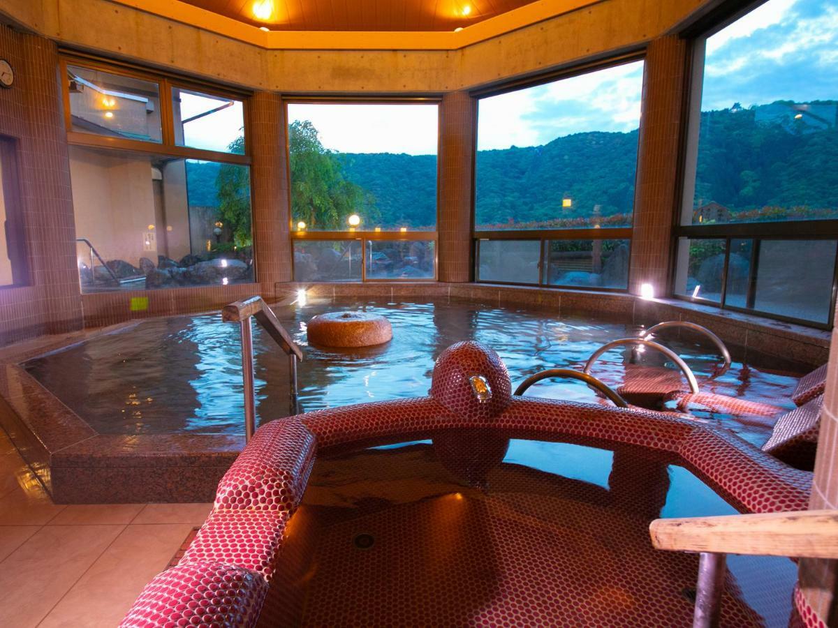 Iwakuni Kokusai Kanko Hotel Bagian luar foto