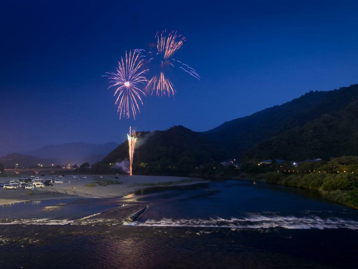 Iwakuni Kokusai Kanko Hotel Bagian luar foto